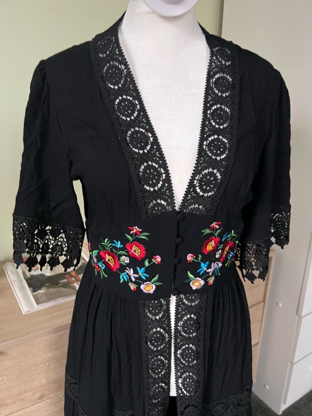 FOREVER21 Black Lace Trim Hem Flowy Embroidered Floral Corset Flowy Duster Dress - Picture 1 of 17